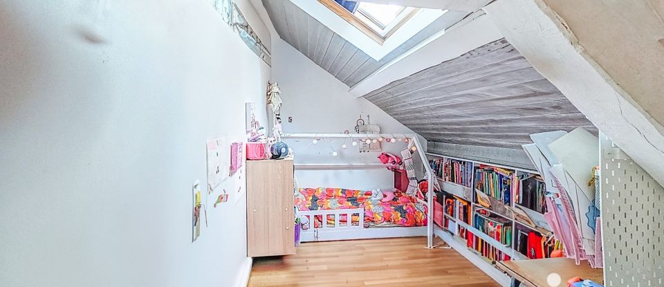 House 4 rooms of 123 m² in Saint-Maurice-sur-Fessard (45700)