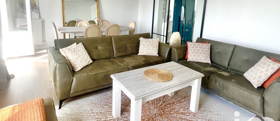 Appartement 3 pièces de 71 m² à Sainte-Savine (10300)