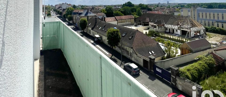 Appartement 3 pièces de 71 m² à Sainte-Savine (10300)