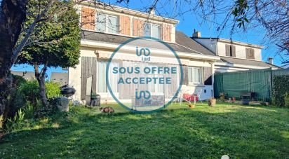 Maison 6 pièces de 107 m² à Rosny-sur-Seine (78710)