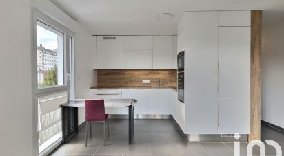 Apartment 3 rooms of 65 m² in Nantes (44000)