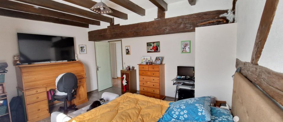 House 6 rooms of 145 m² in Cernoy-en-Berry (45360)