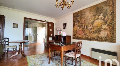House 7 rooms of 200 m² in Lallaing (59167)