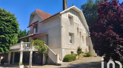 Architectural house 6 rooms of 180 m² in Aiffres (79230)