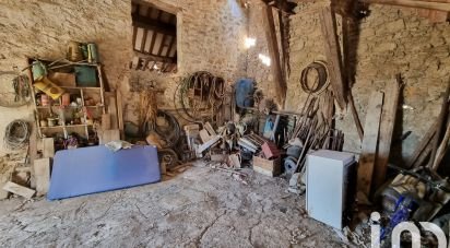 Parking/garage/box de 107 m² à Villesèque-des-Corbières (11360)