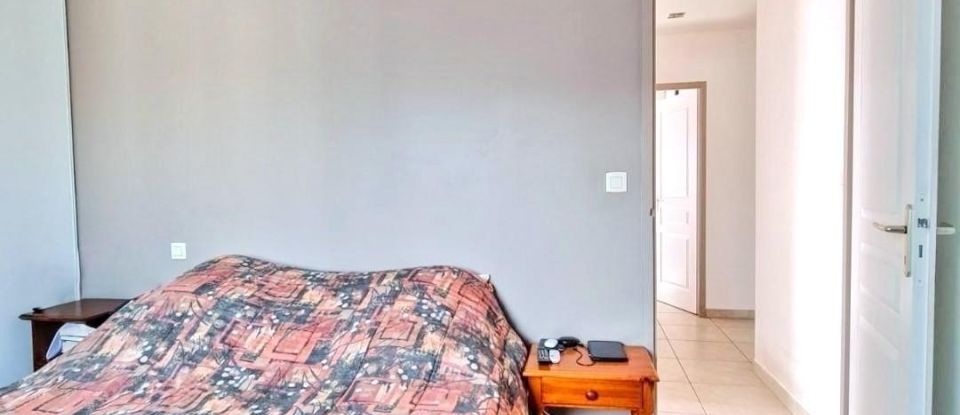 House 4 rooms of 80 m² in Lézignan-Corbières (11200)