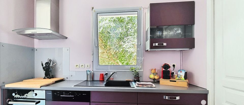 House 4 rooms of 86 m² in Redessan (30129)