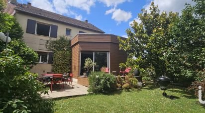 House 5 rooms of 121 m² in Noiseau (94880)