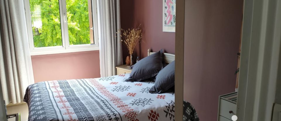 Appartement 3 pièces de 65 m² à Viry-Châtillon (91170)