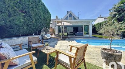 Maison d’architecte 7 pièces de 220 m² à Morangis (91420)