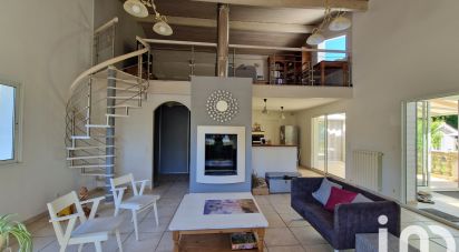 House 8 rooms of 186 m² in Blanquefort (33290)