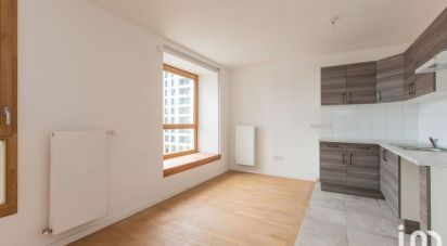 Appartement 2 pièces de 43 m² à Paris (75018)