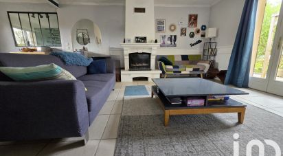 Maison 7 pièces de 157 m² à Hostens (33125)