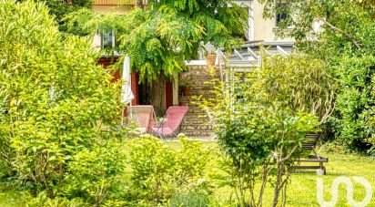 House 8 rooms of 184 m² in Poissy (78300)