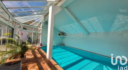 Farm 14 rooms of 868 m² in Noisy-le-Roi (78590)
