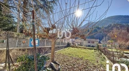 Maison 4 pièces de 50 m² à Saint-Laurent-de-Cerdans (66260)