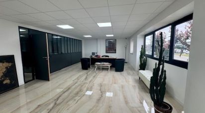 Local d'activités de 410 m² à Moissy-Cramayel (77550)