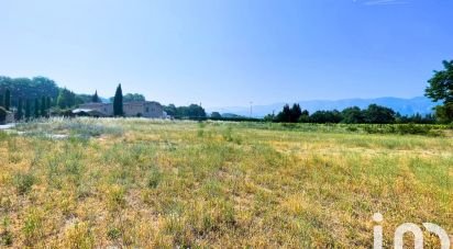 Land of 1,069 m² in Oppède (84580)