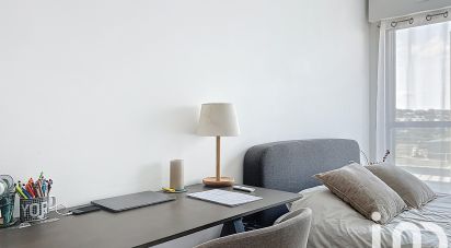 Studio 1 room of 26 m² in Sceaux (92330)