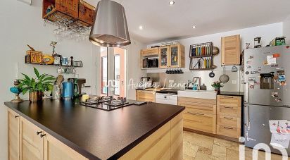House 7 rooms of 121 m² in Puisserguier (34620)