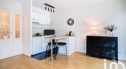 Apartment 1 room of 32 m² in Saint-Cyr-l'École (78210)
