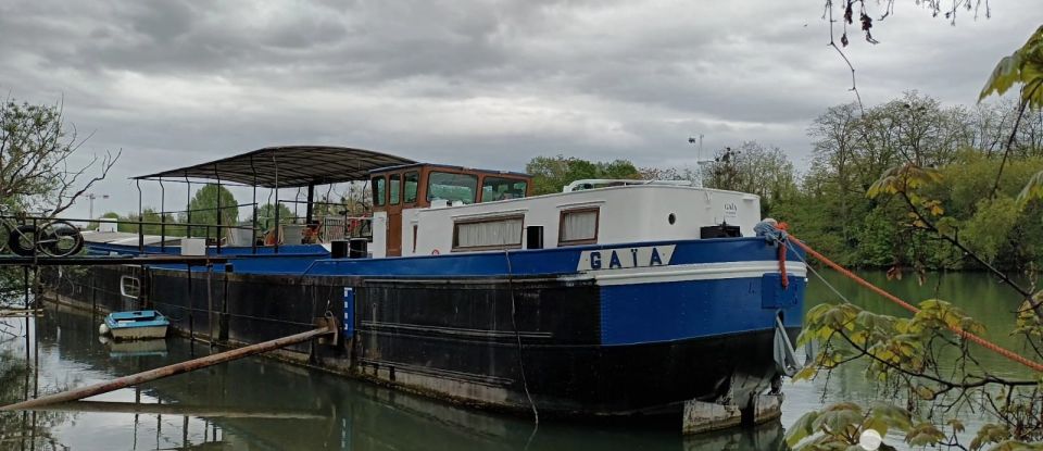 House boat 5 rooms of 151 m² in Bezons (95870)