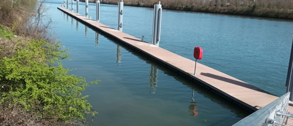 House boat 5 rooms of 151 m² in Bezons (95870)