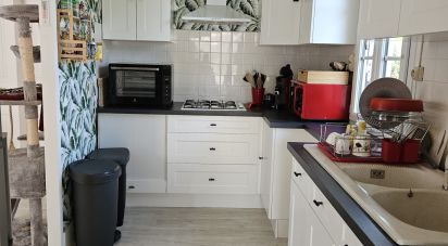 Maison 4 pièces de 57 m² à Massignac (16310)