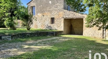 Maison 8 pièces de 265 m² à Pernes-les-Fontaines (84210)