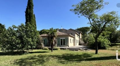 Maison 8 pièces de 265 m² à Pernes-les-Fontaines (84210)