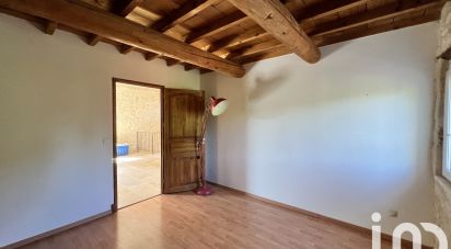 Maison 8 pièces de 265 m² à Pernes-les-Fontaines (84210)