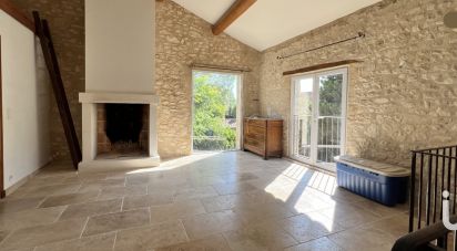 Maison 8 pièces de 265 m² à Pernes-les-Fontaines (84210)