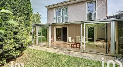 Maison traditionnelle 6 pièces de 122 m² à Nozay (91620)