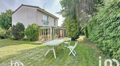 Maison traditionnelle 6 pièces de 122 m² à Nozay (91620)
