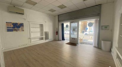 Local d'activités de 59 m² à Orange (84100)