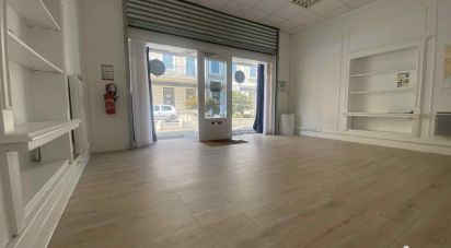 Local d'activités de 59 m² à Orange (84100)