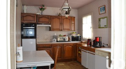 Maison 6 pièces de 103 m² à Dinéault (29150)