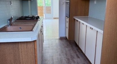 Apartment 3 rooms of 63 m² in Hyères (83400)