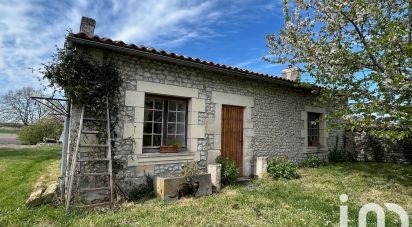 Maison rustique 3 pièces de 121 m² à Léoville (17500)